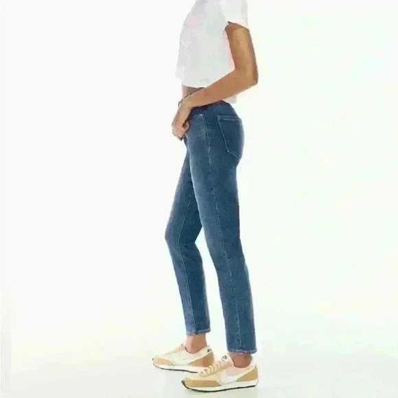 Aritzia Denim Forum The Yoko High Rise Slim Denim size  25 Vintage Wash Cotton - Picture 6 of 15